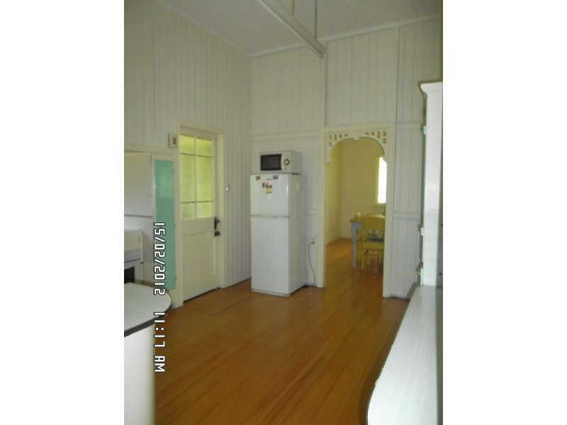 80 Armstrong Street, Berserker QLD 4701