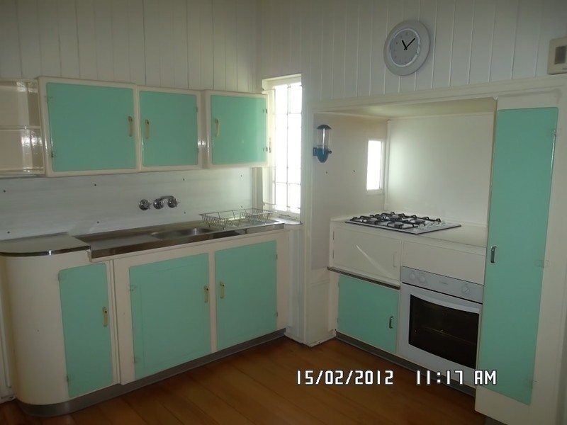 80 Armstrong Street, Berserker QLD 4701