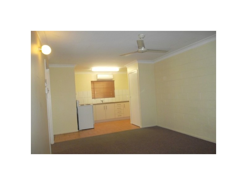 1/132 Alexandra Street, Kawana QLD 4701