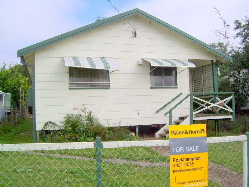 8 Cornes Street, Mount Morgan QLD 4714