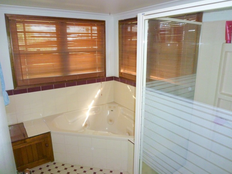 87 Lion Creek Road, Wandal QLD 4700