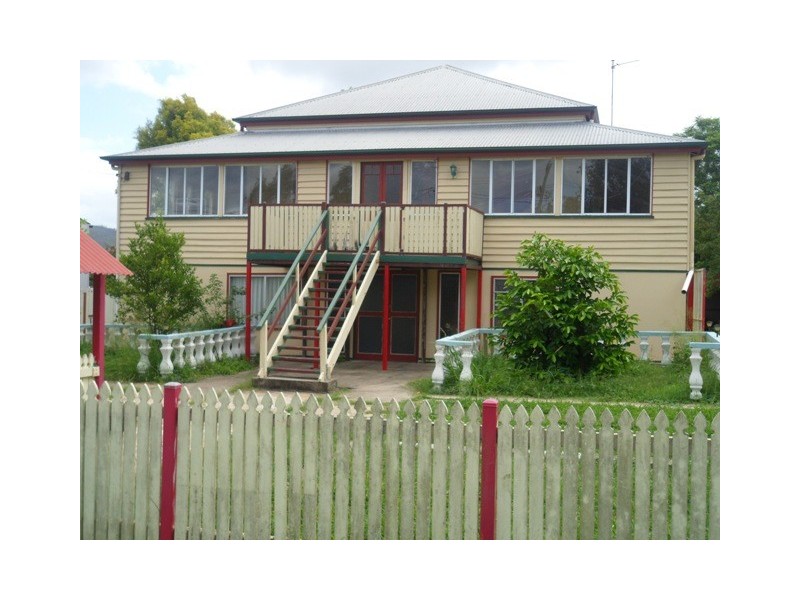 47 Dee Street, Mount Morgan QLD 4714