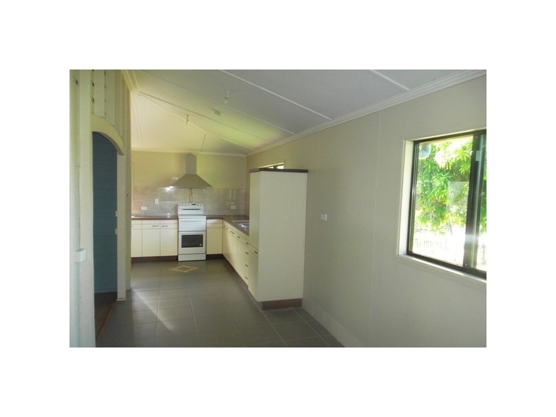 17 GREY STREET, Mount Morgan QLD 4714