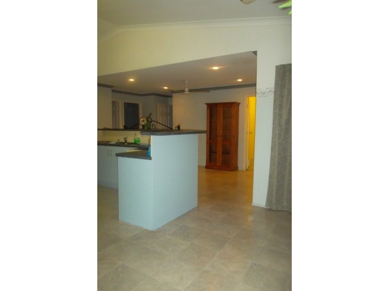 5A Thornton Street, Park Avenue QLD 4701