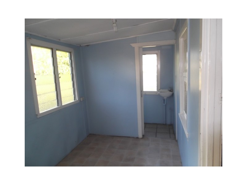 13 Dobbs Street, Mount Morgan QLD 4714