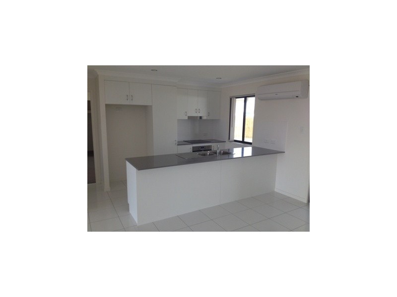 8 Sylvana Avenue, Gracemere QLD 4702