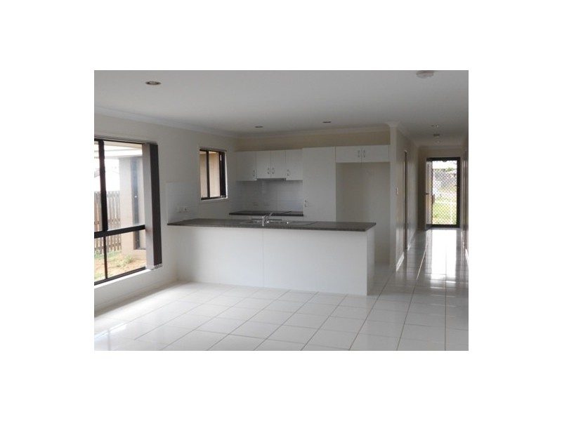 48 Burke and Wills Drive, Gracemere QLD 4702