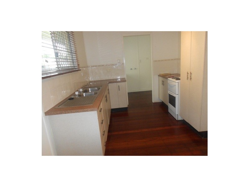 37 Pearson Street, West Rockhampton QLD 4700