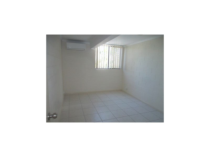 65 Charles Street, Berserker QLD 4701