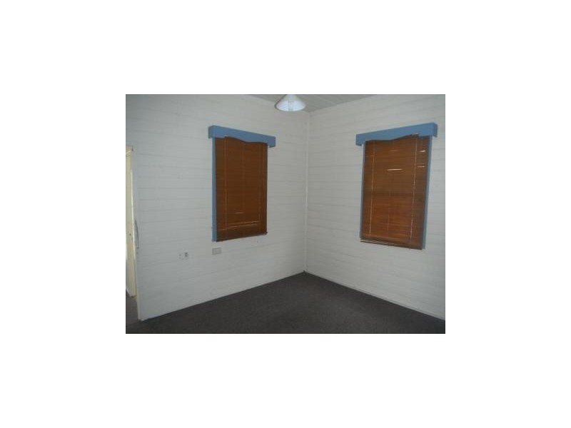 58 Dee Street, Mount Morgan QLD 4714