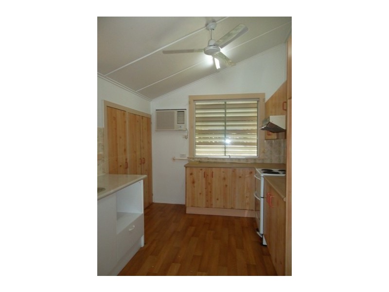 10 Hogan Street, Park Avenue QLD 4701