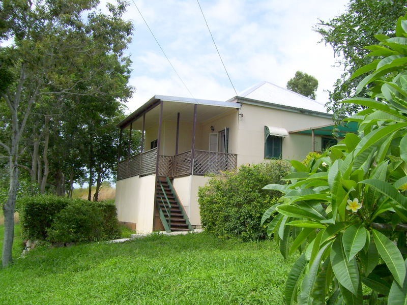 30 West Street, Mount Morgan QLD 4714
