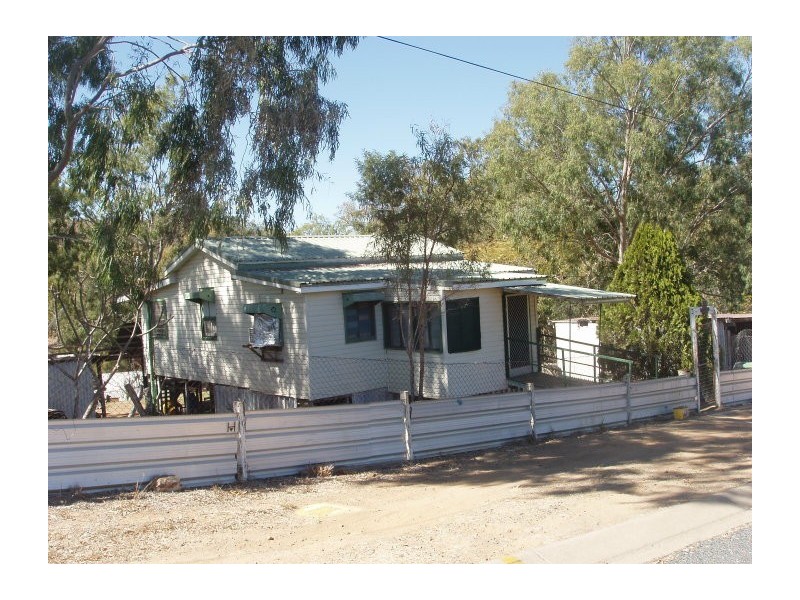 37 Coronation Dr, Mount Morgan QLD 4714