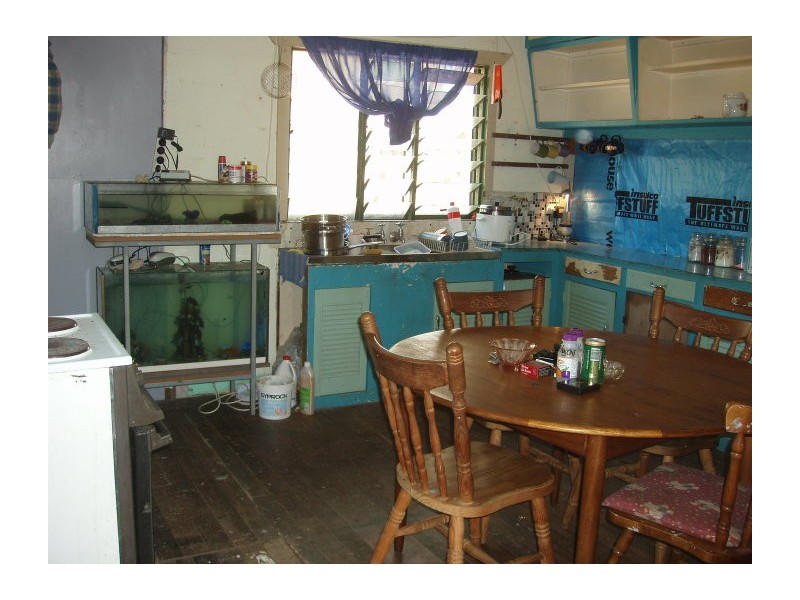 37 Coronation Dr, Mount Morgan QLD 4714