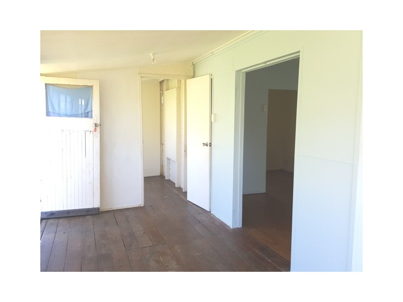 82 James Street, Mount Morgan QLD 4714