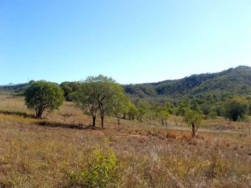 19 Rifle Range Rd, Mount Morgan QLD 4714