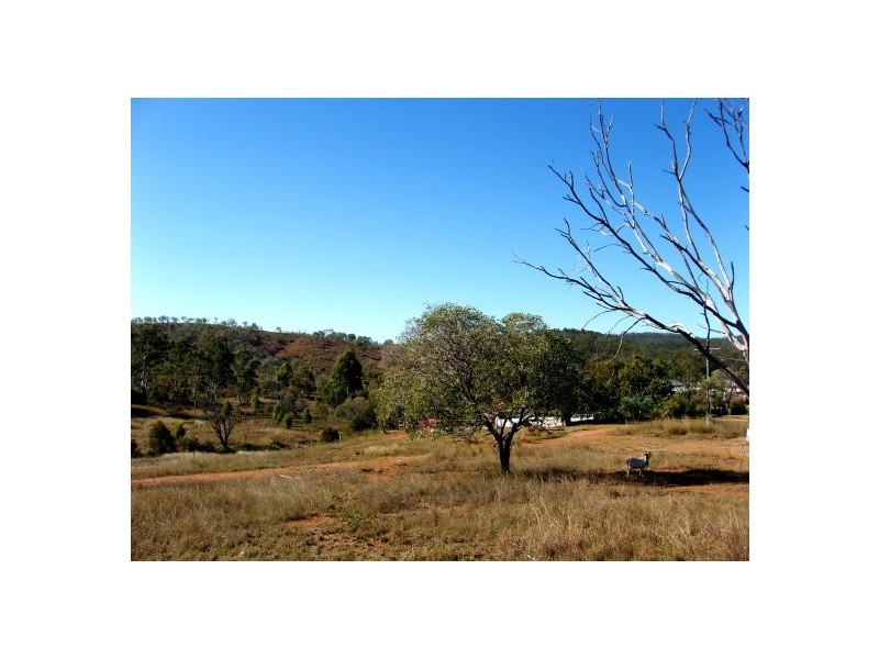 19 Rifle Range Rd, Mount Morgan QLD 4714