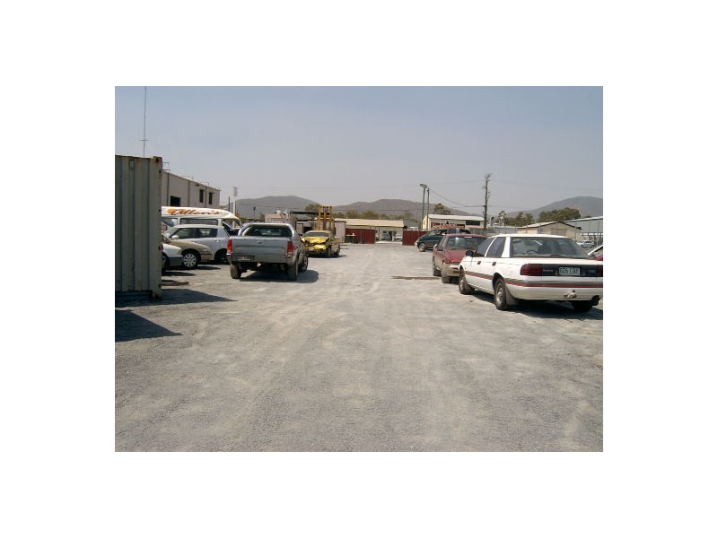 15 Hempenstall Street, Kawana QLD 4701