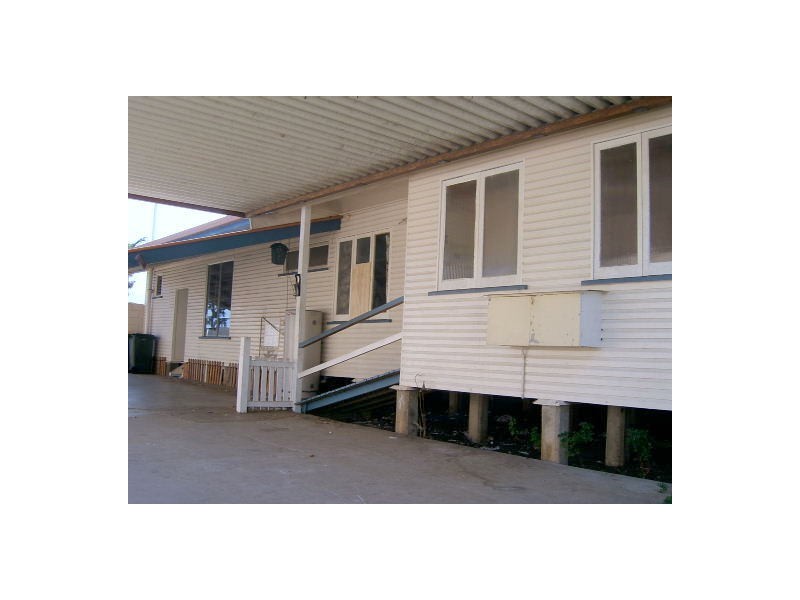 393 Dean, Frenchville QLD 4701