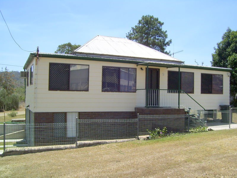 9 Glen Gordon Street, Mount Morgan QLD 4714