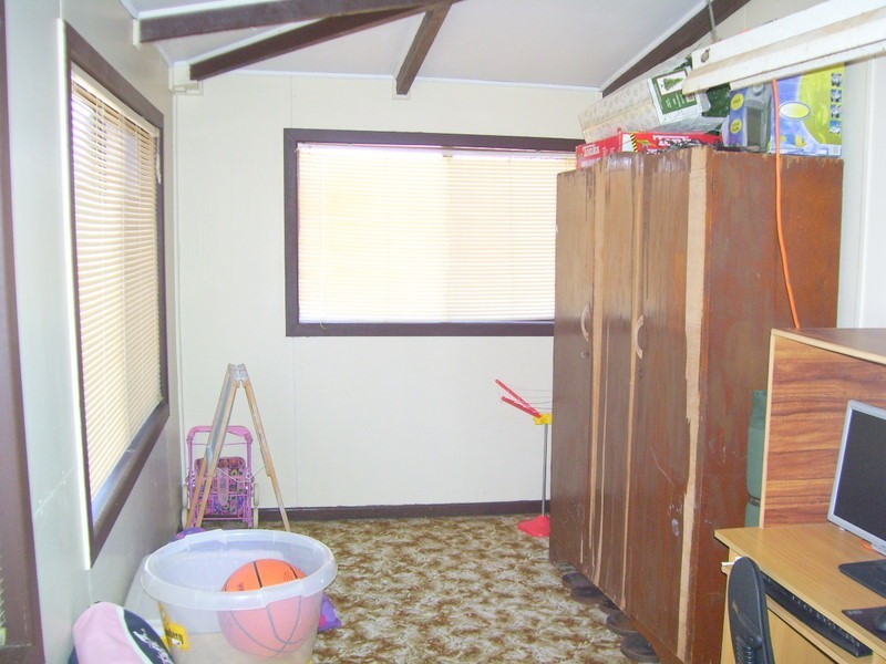 9 Glen Gordon Street, Mount Morgan QLD 4714