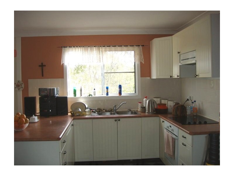 1 Richards St, Mount Morgan QLD 4714