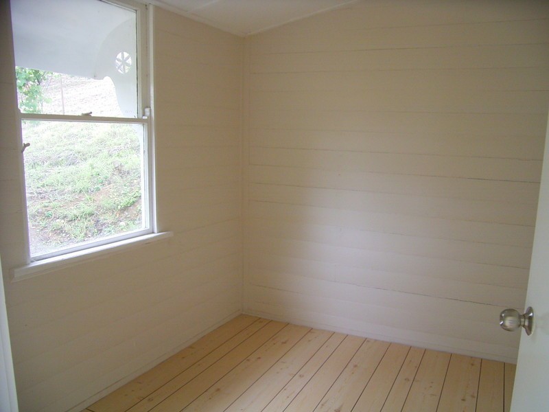 9 Lester St, Mount Morgan QLD 4714