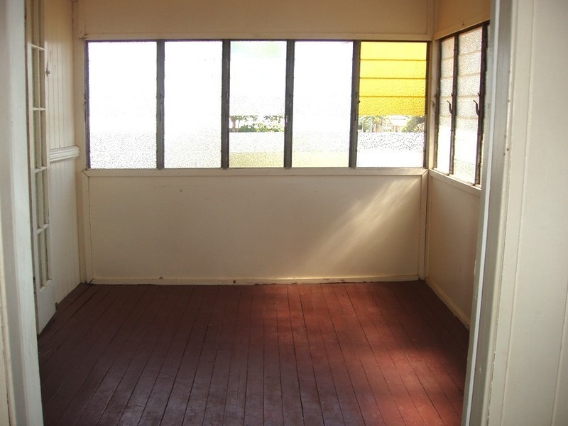 19 James St, Mount Morgan QLD 4714