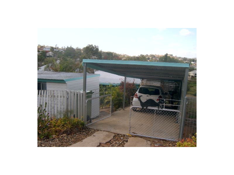 25 Byrnes Parade,, Mount Morgan QLD 4714