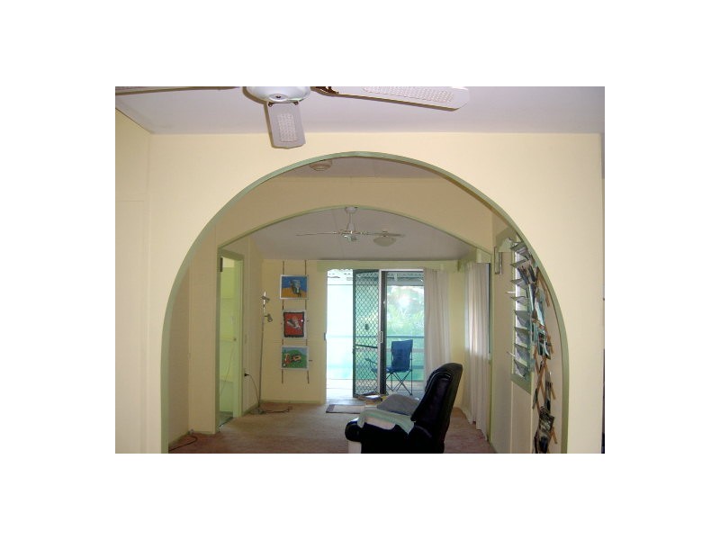 25 Byrnes Parade,, Mount Morgan QLD 4714