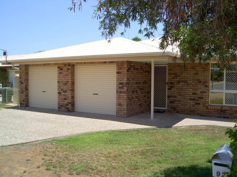 92 Donovan Cresent, Gracemere QLD 4702