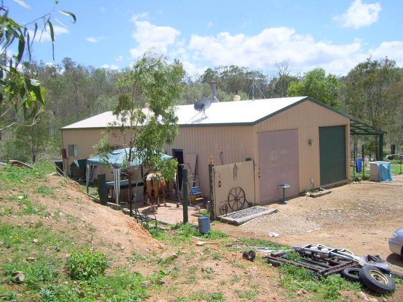 35 Racecourse Road, Mount Morgan QLD 4714