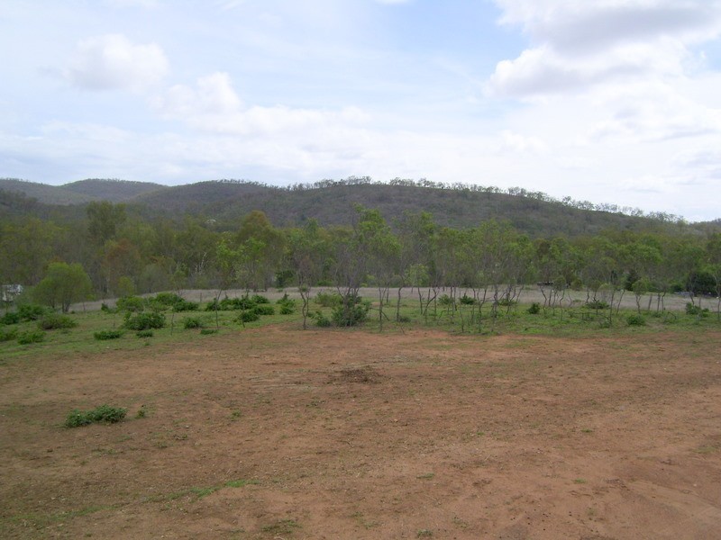 35 Racecourse Road, Mount Morgan QLD 4714