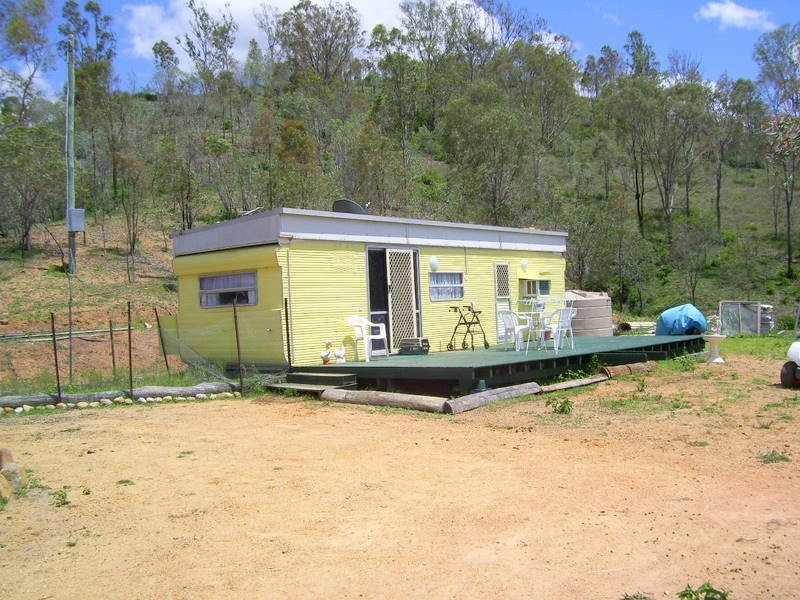 35 Racecourse Road, Mount Morgan QLD 4714