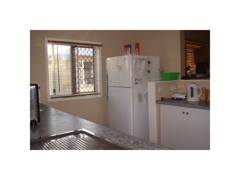 284 Pine St, Berserker QLD 4701