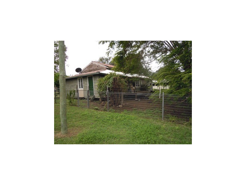 2 Joyce Street, Mount Morgan QLD 4714