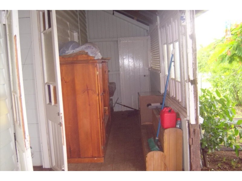 2 Joyce Street, Mount Morgan QLD 4714