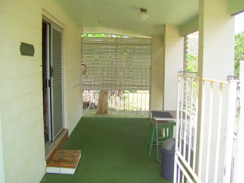 9 Tipperary Road, Mount Morgan QLD 4714