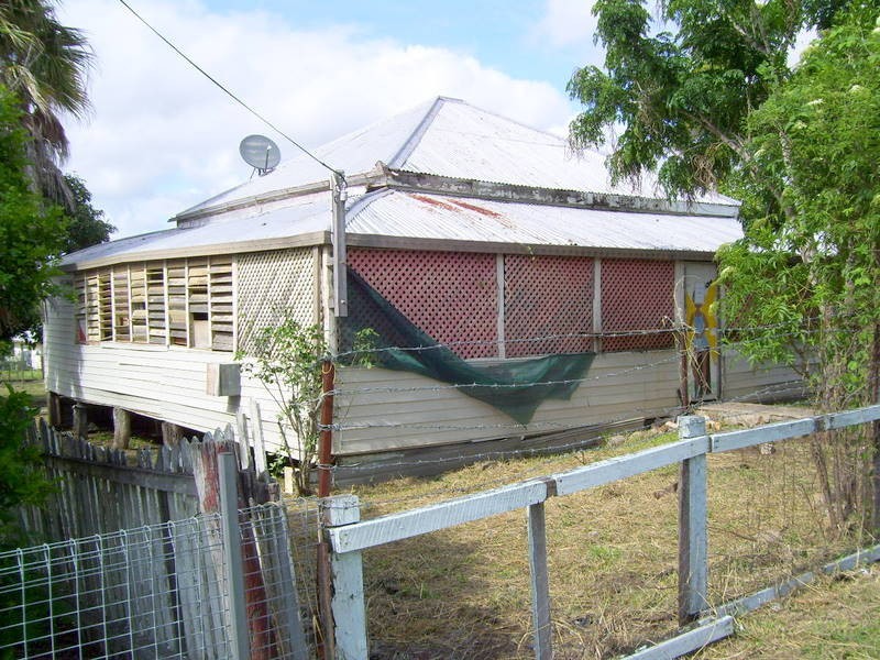 17 Grey Street, Walterhall QLD 4714