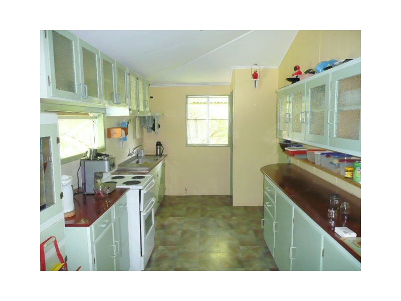 Park Avenue QLD 4701