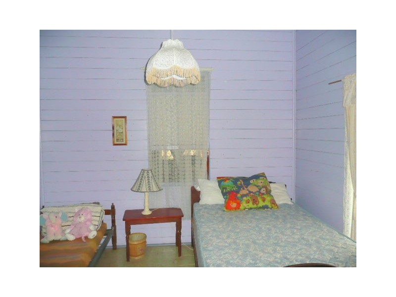 Park Avenue QLD 4701