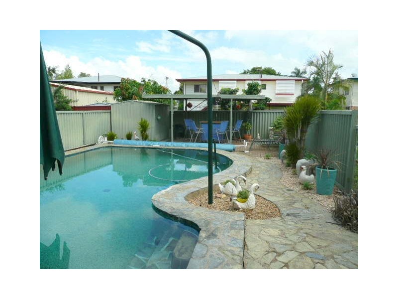 29 Hardy Ave, Park Avenue QLD 4701