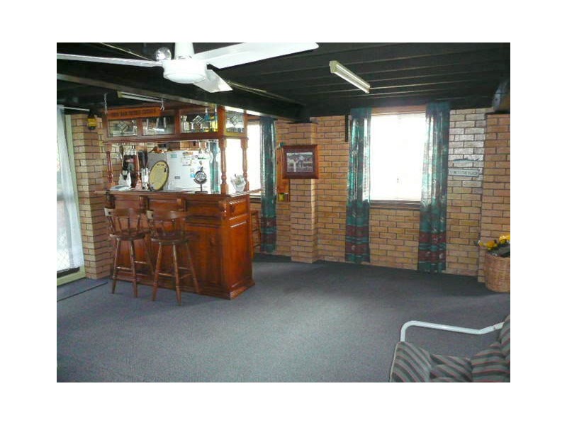 29 Hardy Ave, Park Avenue QLD 4701