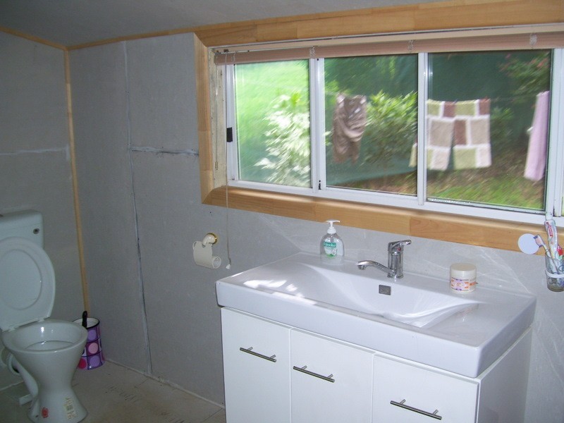 5  Coronation Drive, Mount Morgan QLD 4714