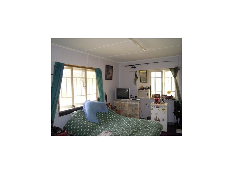 46 James Street, Mount Morgan QLD 4714