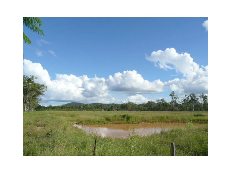 Raglan QLD 4697