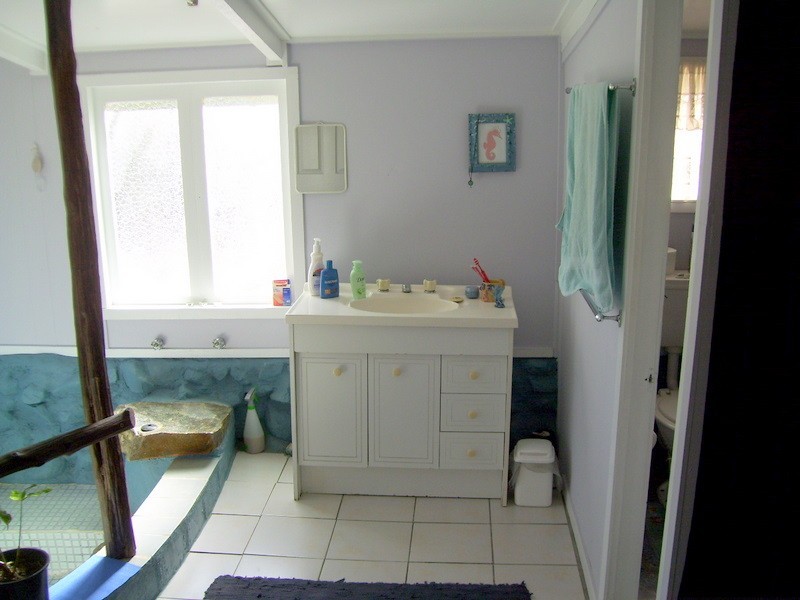 160 East Street, Mount Morgan QLD 4714