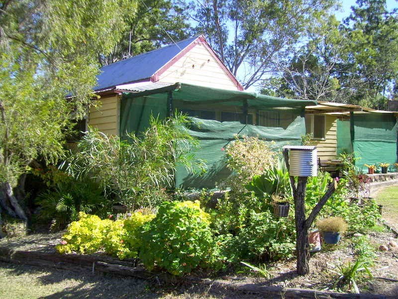 160 East Street, Mount Morgan QLD 4714