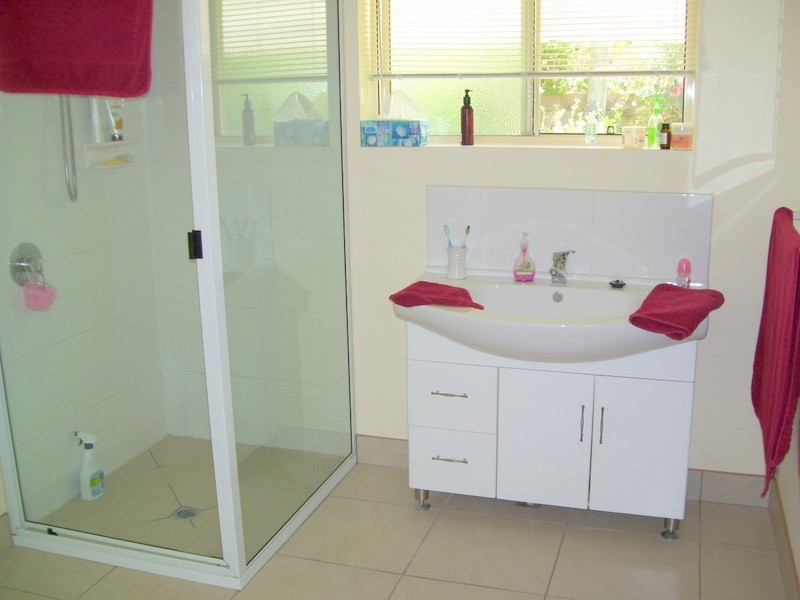 5a Coronation Drive, Mount Morgan QLD 4714