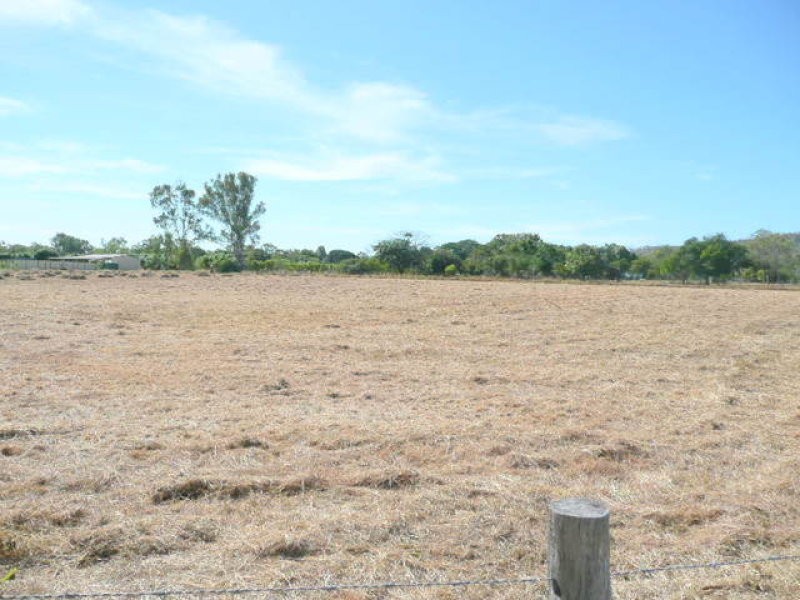 2.5 ac Burnett Highway, Bouldercombe QLD 4702